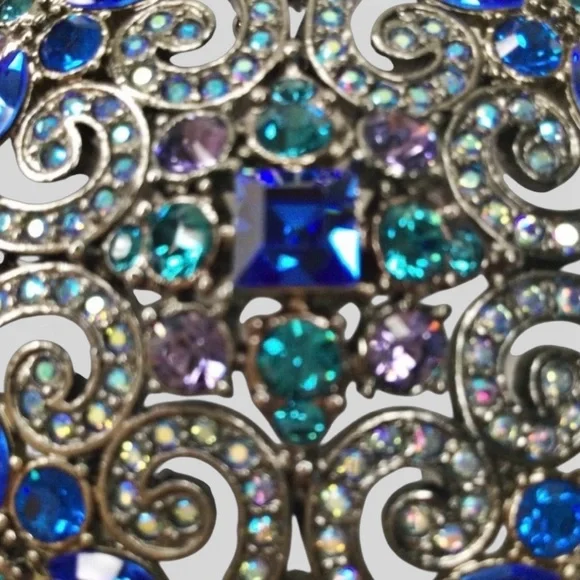 Vtg JOAN RIVERS Maltese Cross Brooch Rich Blues & AB Rhinestones Signed Thailand - Picture 7 of 14